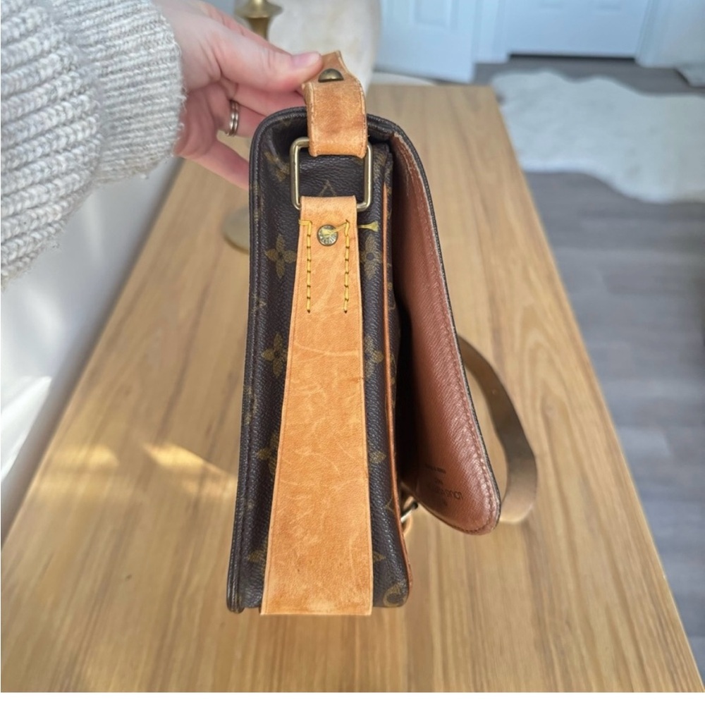 Louis Vuitton Satchel Crossbody - Picture 6 of 15